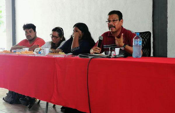 Debemos prepararnos para las luchas venideras: líder social 