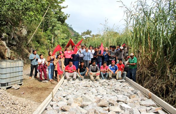 La comunidad de San Antonio contará con camino de Concreto Hidráulico 