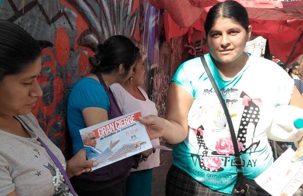 Antorchistas de Iztapalapa listos para asistir al 45 Aniversario de Antorcha en el Estadio Azteca