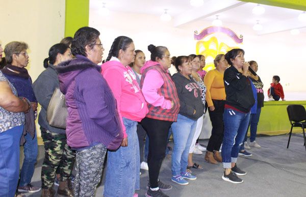 Colonas en pie de lucha para la organización de los pobres de México