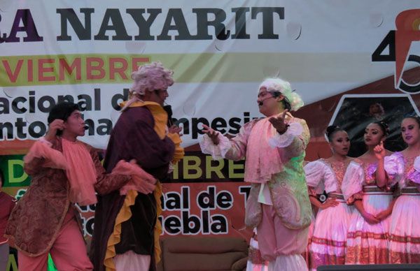 Concluye con éxito Gala Cultural en Nayarit 