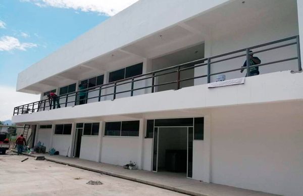 Casa de Estudiantes de Manzanillo, sin concluir por irresponsabilidad del Gobierno del Estado