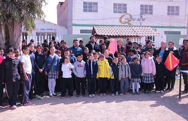 Alcalde antorchista encabeza obra en escuela primaria de Los Hernández