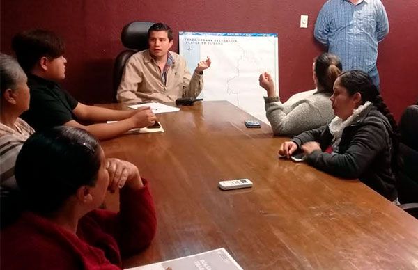 Se compromete delegado a visitar colonias de Playas de Tijuana