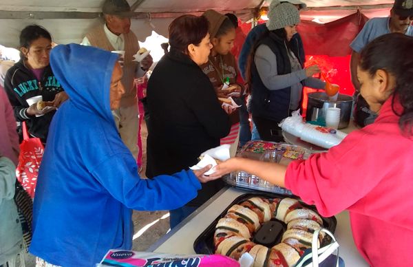 Colonia Fraternidad Antorchista de Zapopan muestra unidad con tradicional rosca de Reyes