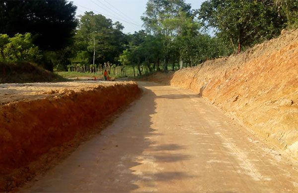 Avanza magna obra de pavimentación en San Pedro Evangelista 