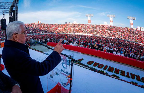 Abucheo a gobernadores y el respeto al partido Antorchista que viene