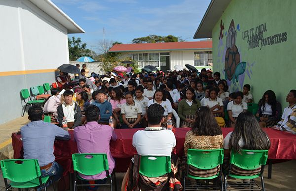 Segundo día de la conferencia la música popular mexicana