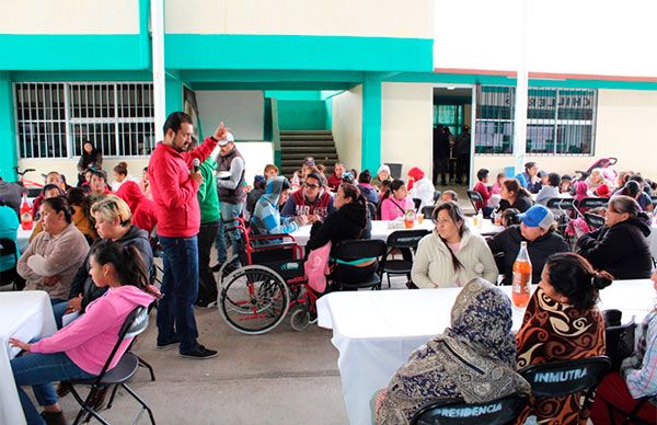 Llama dirigente antorchista a plenistas de Trancoso a trabajo conjunto con autoridades 