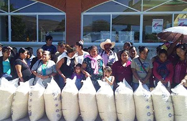 Coadyuva Antorcha en la alimentación de familias de La Montaña 