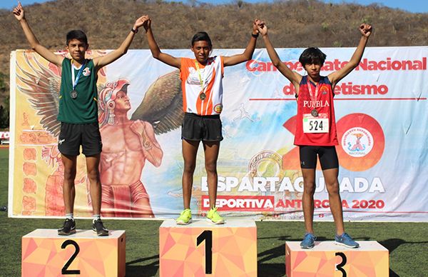 Triunfan los juveniles oaxaqueños en carrera atlética