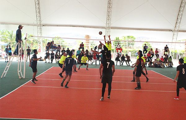 Busca Puebla ubicarse en el medallero de voleibol   