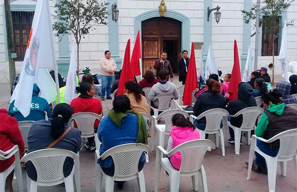 Xicoténcatl González no atiende a sus gobernados; preparan séptima marcha 