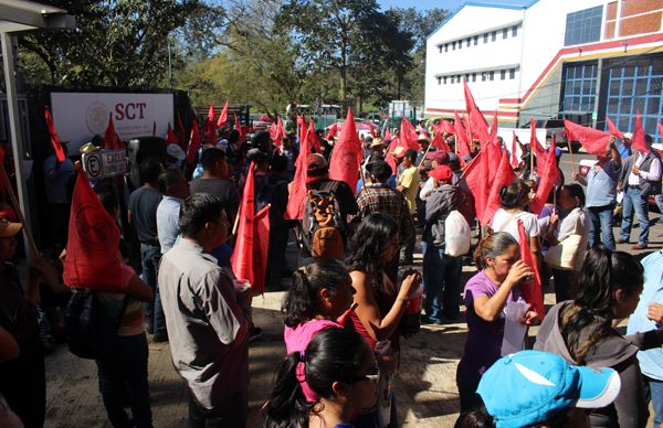 Campesinos afectados por el libramiento Xalapa-Perote, exigen pago justo a la SCT