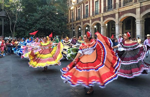 Exigen artistas con cultura y arte cese de amenazas contra antorchistas 