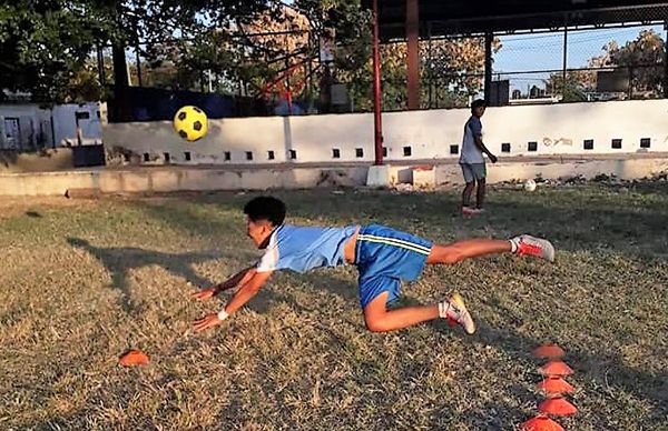 Avanza en nuevas categorías la Escuela Antorchista de Futbol