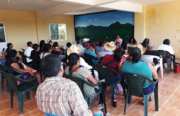 Antorcha contribuye a la educación de líderes sociales