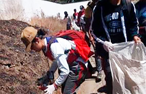 Alumnos y docentes trabajan en equipo para el bienestar de Tepoxtepec