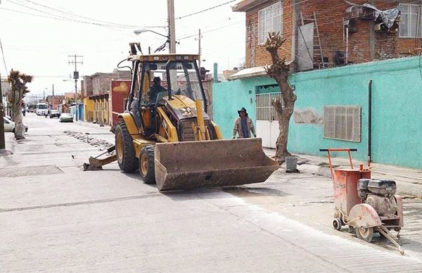 Entrega comité antorchista obra de drenaje a comunidad 