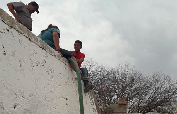 Auxilia Movimiento Antorchista a familias por desabasto de agua 