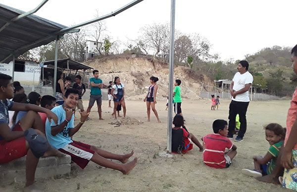 El deporte se impulsa desde las canchas de los pueblos: Misael Carmona Juárez