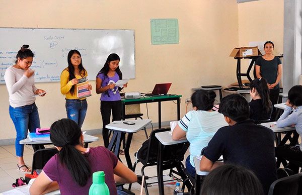 Tecomatlán, Puebla, previene a sus jóvenes ante pandemia