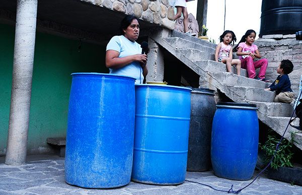 Acusan discriminación con distribución de agua en San Luis Potosí 