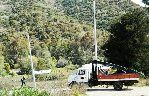 Tlaxiaqueños exigen se concluya electrificación