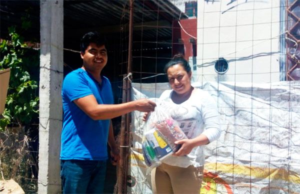 Lleva Antorcha, casa por casa, despensas a familias de Fresnillo