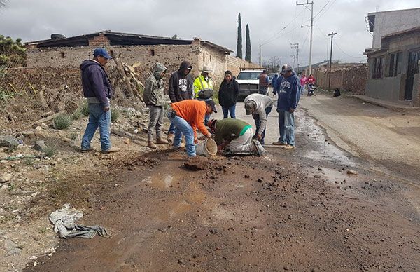 Reparan obstrucción de tuberías en Villa de Ramos