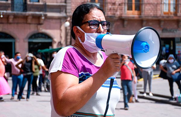 Programa nacional de alimentación piden manifestantes en Plaza de Armas