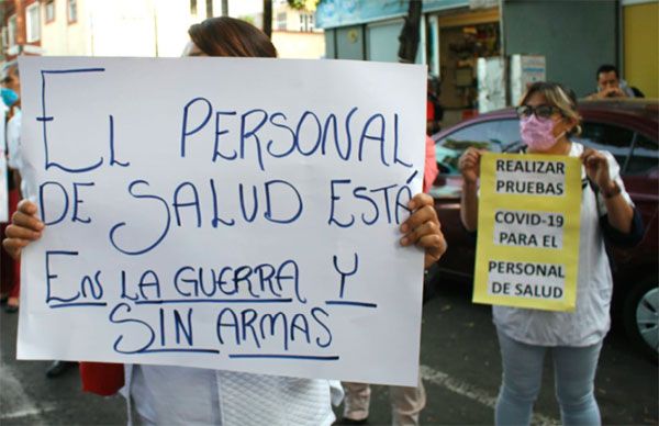 4T deja sin protección a los trabajadores de la salud y con hambre a los humildes