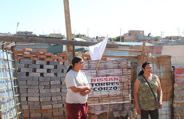 Con trapos blancos, familias de Zacatecas piden apoyos para alimentación