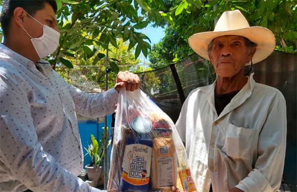 Reciben Antorchistas de Jaumave despensas a domicilio 