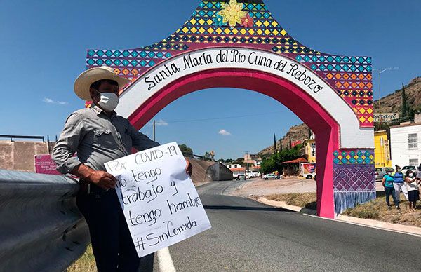 Habitantes de Santa María del Río solicitan apoyo alimentario ante contingencia.