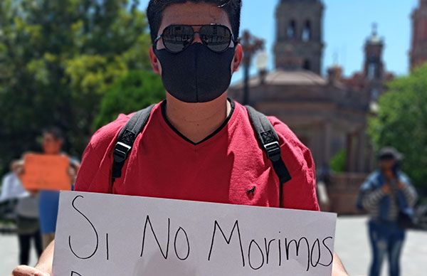 Ante nula respuesta del ayuntamiento capitalino, antorchistas salen a protestar