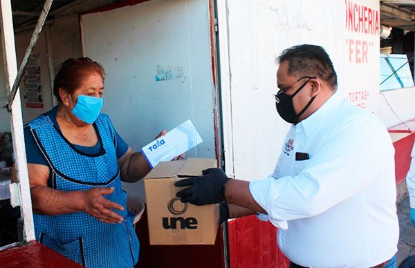 Entrega alcalde César Ortiz y Sedesol Estatal apoyos Emergentes a familias de Trancoso