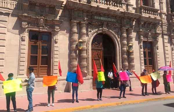 Suman familias un mes en protesta por apoyo alimentario en Chihuahua