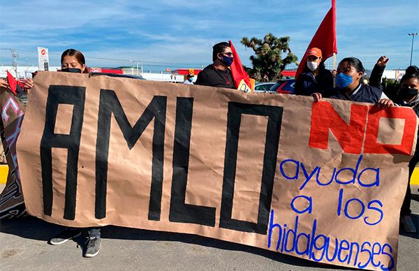 AMLO huye a protestas en Hidalgo   