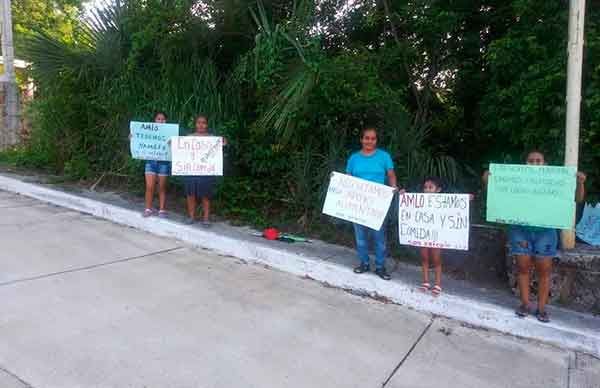 Protestan familias en San Luis Potosí, demandan asistencia social 