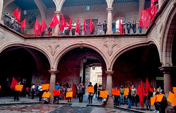 Comerciantes de Morelia exigen respeto a sus lugares de trabajo