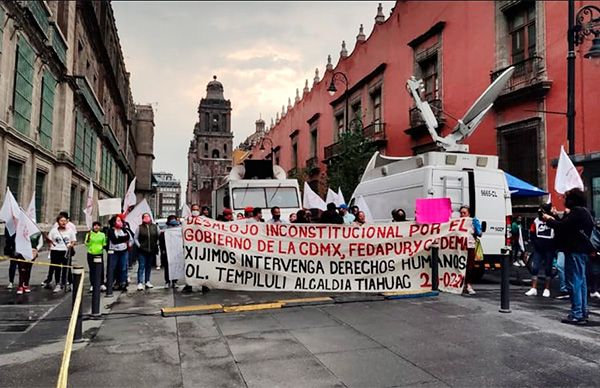 Autoridades capitalinas ofrecen atención a damnificados; Antorcha suspende protesta