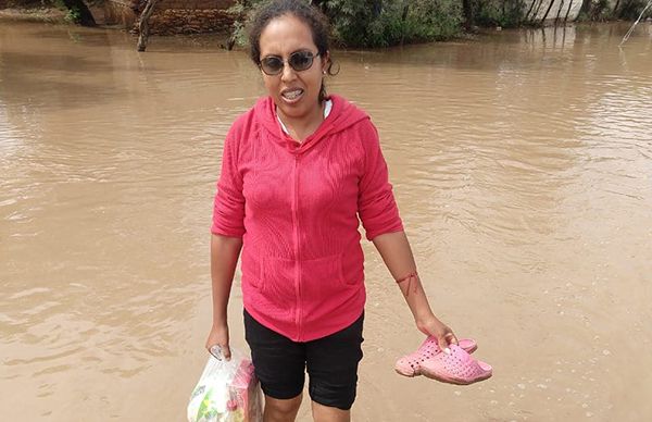 Dotan de despensas a familias afectadas por lluvias 