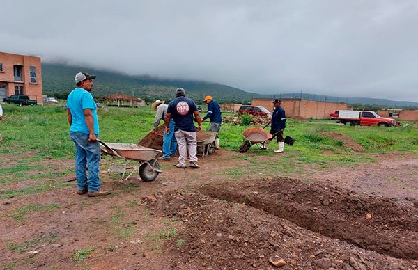 Inicia primera etapa de introducción de agua potable en colonia antorchista