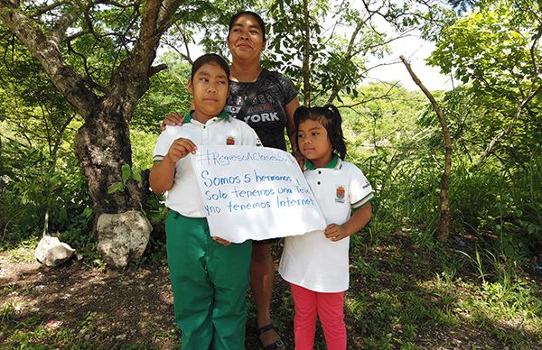 Rechazan en Chiapas clases a distancia por falta de internet y TV