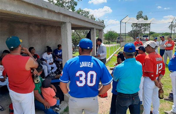 Logran remodelación y regularización de campos de béisbol en Guanajuato