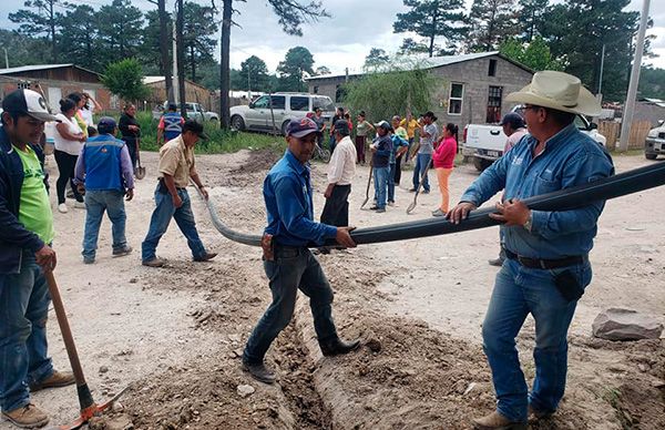 Resuelven de urgencia abasto de agua a Fraccionamiento Cerro Blanco en Bocoyna