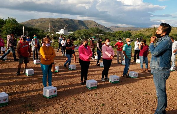 Entrega Antorcha material para vivienda en Santa María del Río