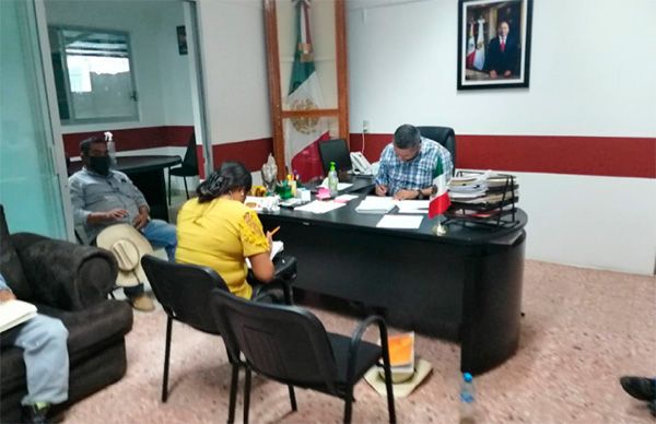 Positiva reunión de trabajo entre Antorcha y presidente municipal de Olinalá