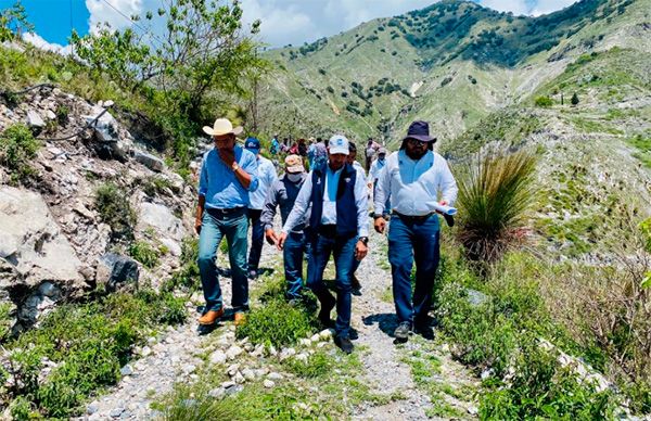 Supervisan CEA y Antorcha obras hidráulicas en Cadereyta